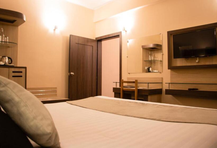 اتاق استاندارد چهار تخته, Alpine Continental