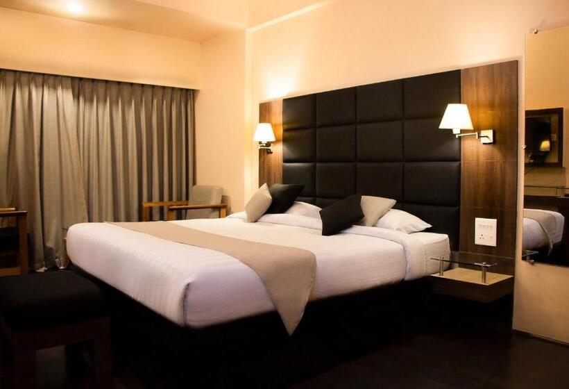 اتاق استاندارد چهار تخته, Alpine Continental