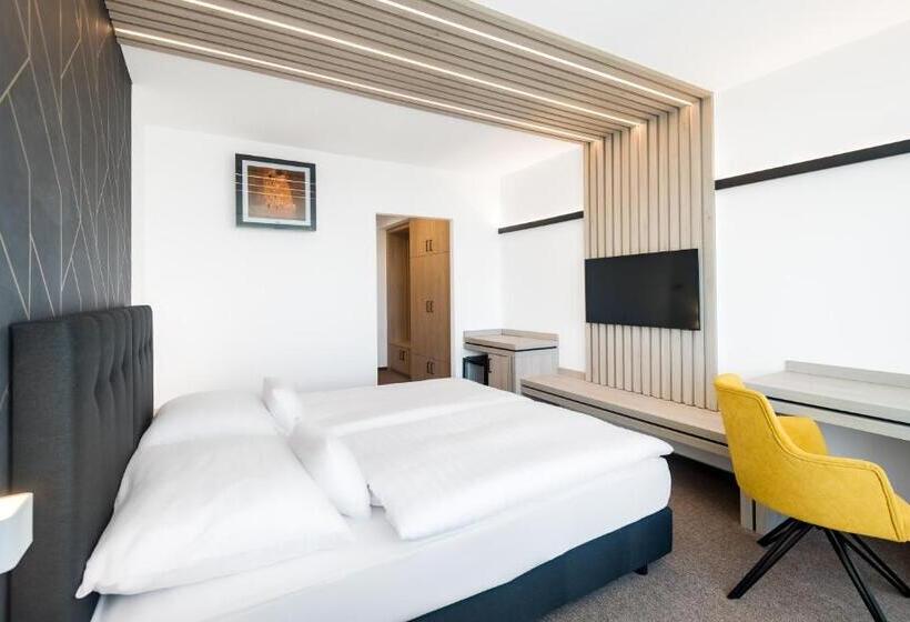 חדר סטנדרט עם מרפסת, Hunguest Helios Hévíz