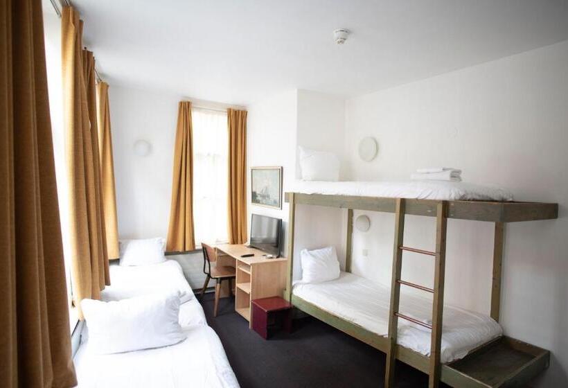 غرفة قياسية رباعية حمام مشترك, Internationaal