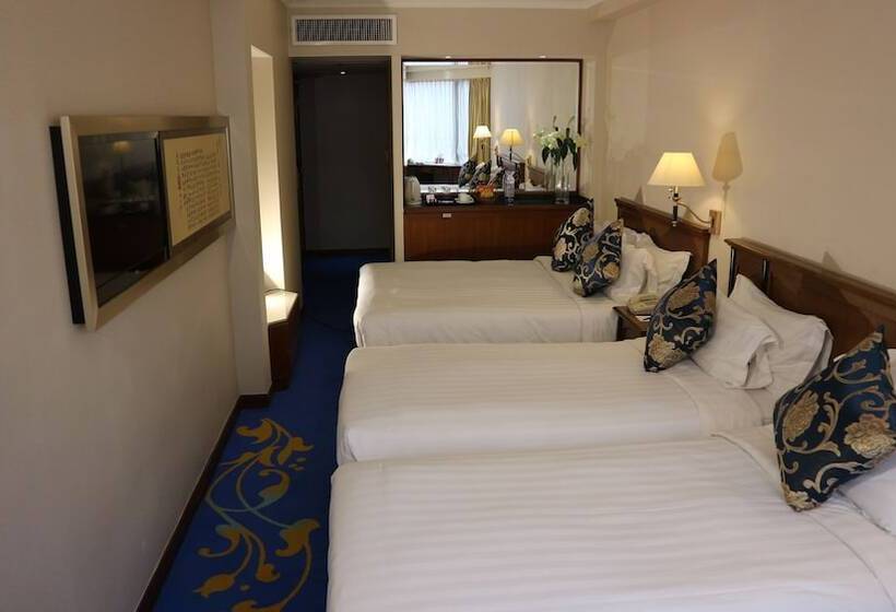 اتاق خانوادگی, The Kimberley