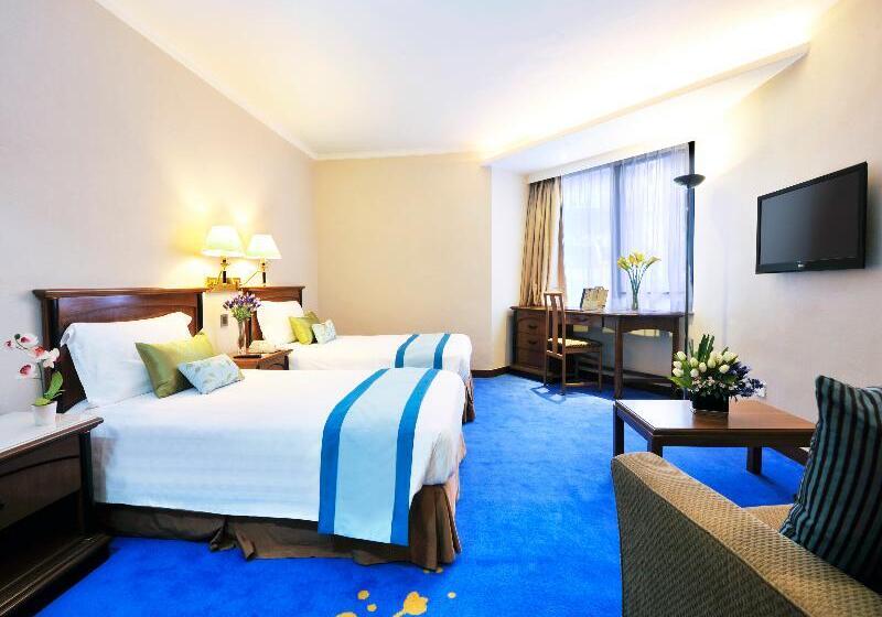 اتاق لوکس سه تخته, The Kimberley