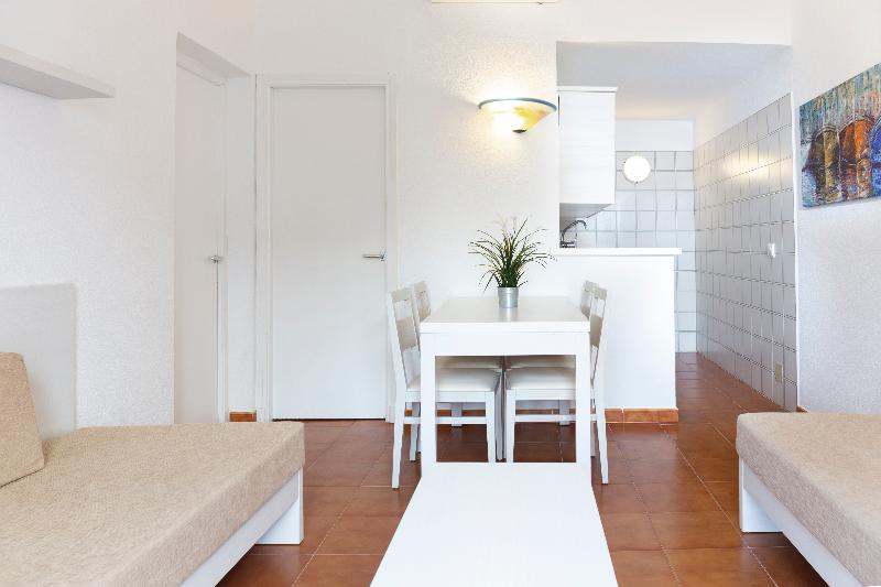 اتاق پرمیوم, The Kimberley