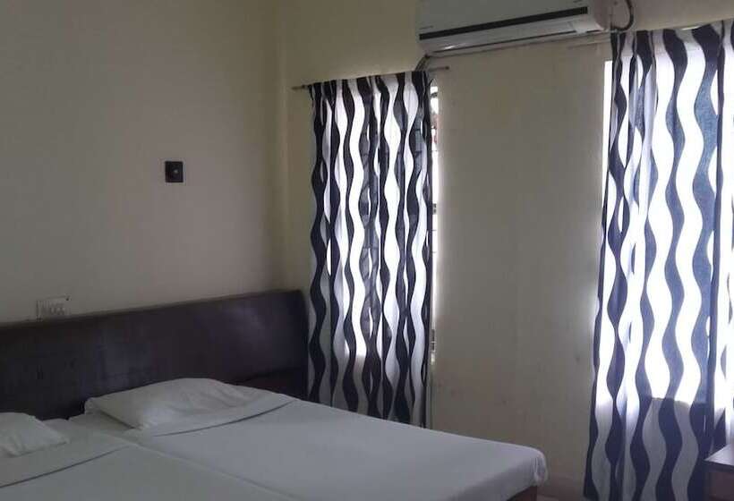 Camera Premium, Ktdc Grand Chaithram