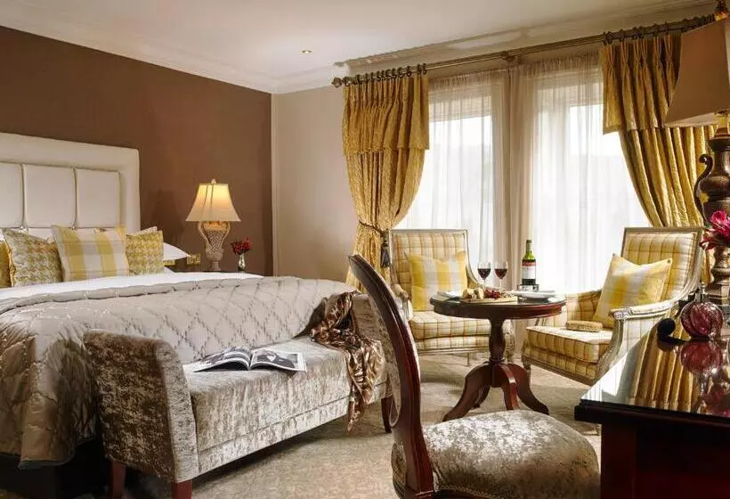 キングサイズベッドのスーペリアルーム, Muckross Park Hotel & Spa