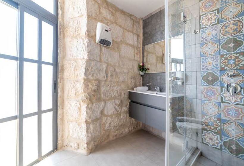 Chambre Triple Supérieure, New Imperial