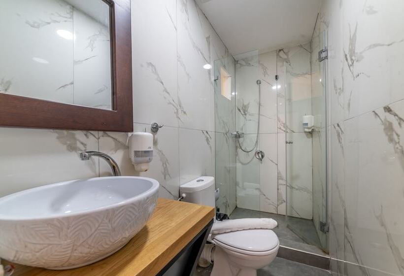 Chambre Triple Standard, New Imperial