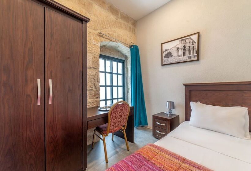 Chambre Triple Standard, New Imperial