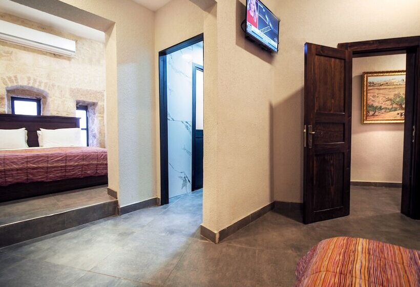 Chambre Quadruple Standard, New Imperial