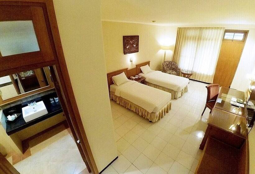 חדר סופריור, Purnama