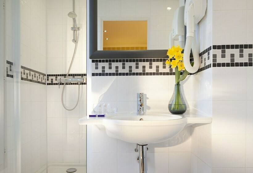 اتاق استاندارد یک نفره, Apollon Montparnasse