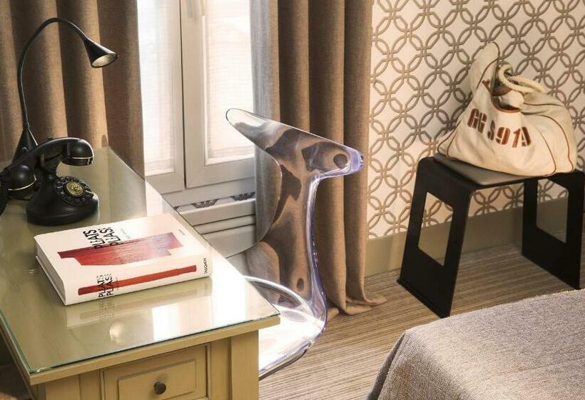 آپارتمان یک خوابه با دری مشترک که هال را جدا می کند., Apollon Montparnasse