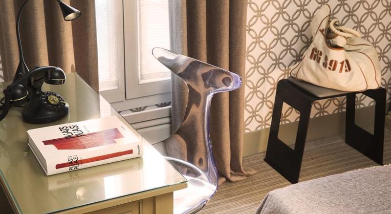 اتاق استاندارد, Apollon Montparnasse