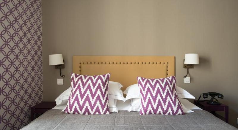 اتاق استاندارد یک نفره, Apollon Montparnasse