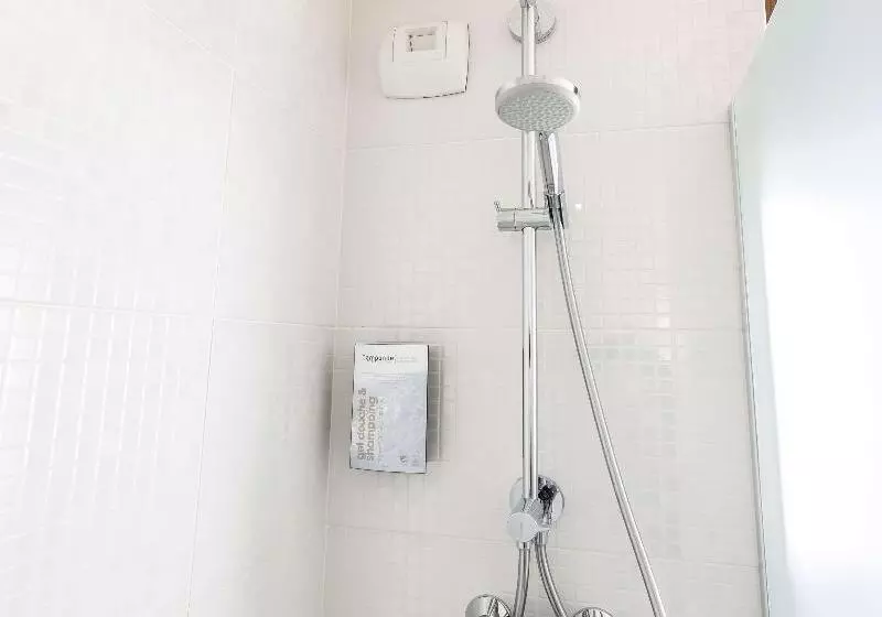 スタンダード４人部屋, Campanile Toulouse Purpan