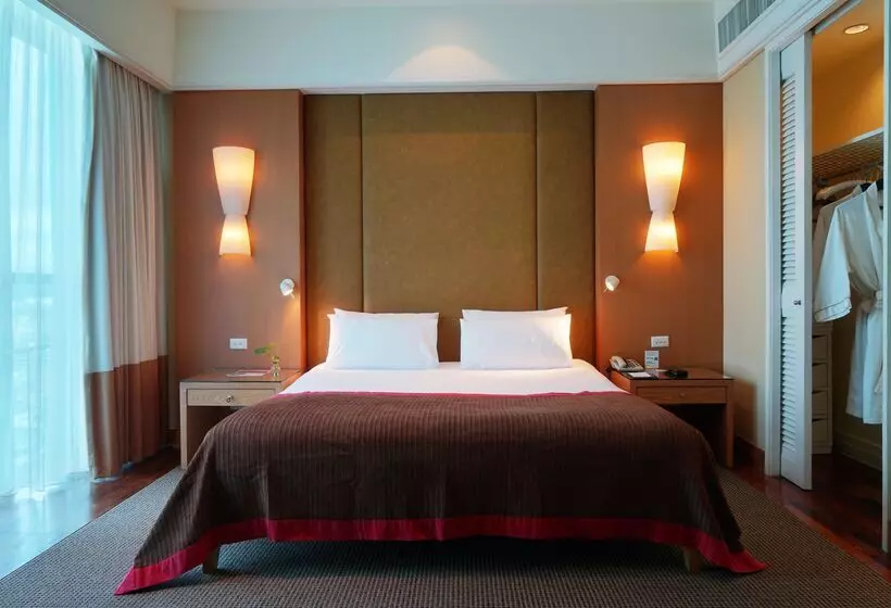 スタンダードスタジオ, Centara Hotel Hat Yai