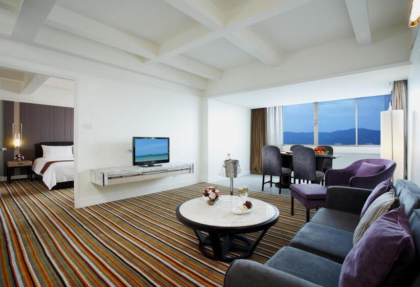 이그제큐티브 스위트, Centara Hotel Hat Yai