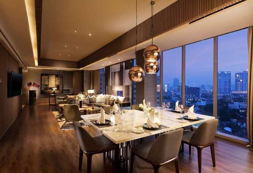 سوئیت پرزیدنت, Hilton Izmir