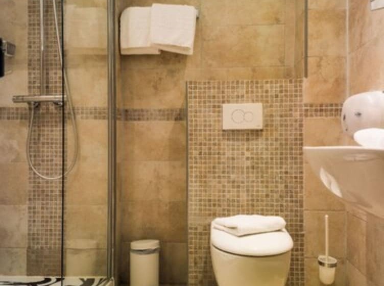 اتاق استاندارد, Holzer Ii