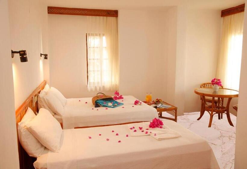 חדר סטנדרט לשלושה, Kekova