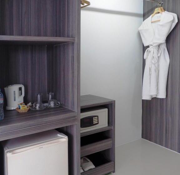 سوئیت پرزیدنت, Pinnacle Lumpinee Park