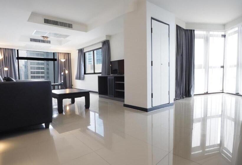 سوئیت پرزیدنت, Pinnacle Lumpinee Park