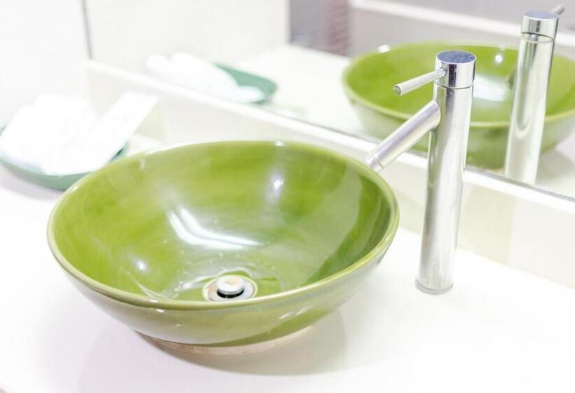 سوییت, Pinnacle Lumpinee Park