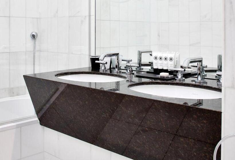 חדר סופריור, & Spa Regent Petite France