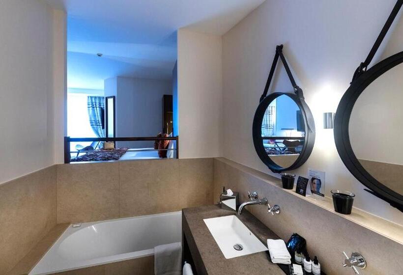 סוויטת ג'וניור, & Spa Regent Petite France