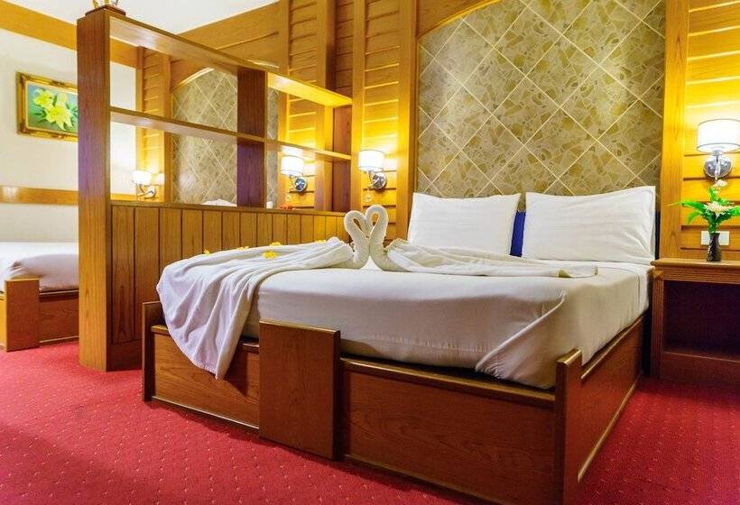 Семейный Номер, Siri