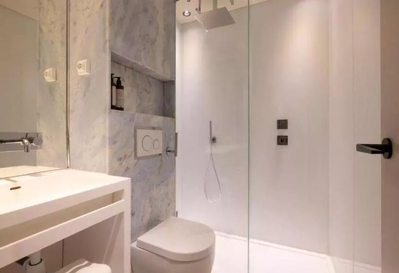 バルコニー付きスタンダードルーム, Hôtel Toujours & Spa