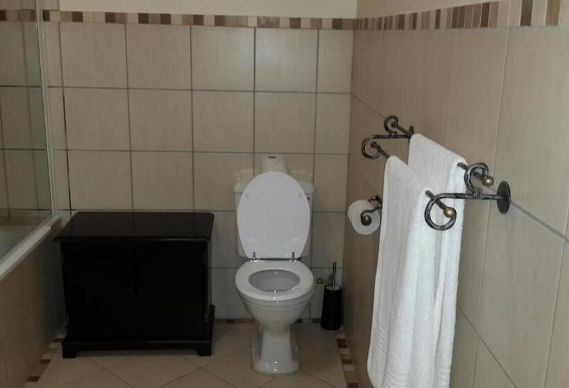 חדר סטנדרט לארבעה, Victoria