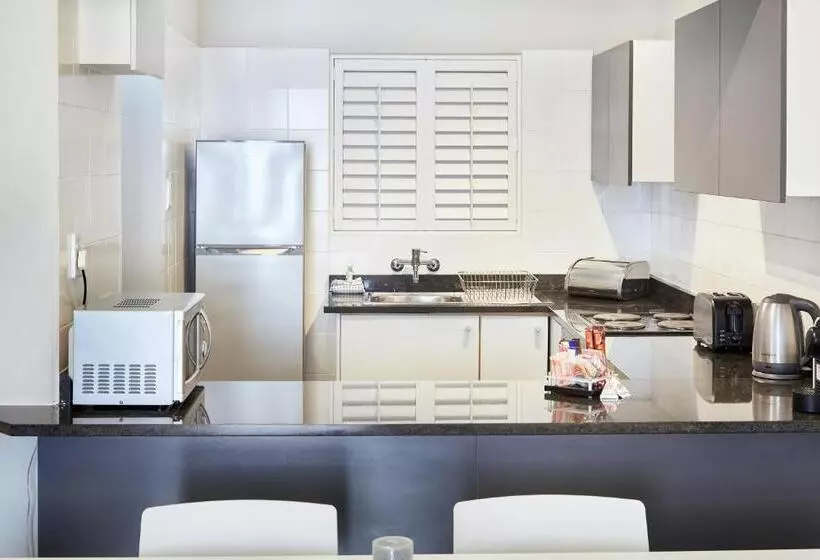 １ベッドルームアパートメント, First Group Riviera Suites