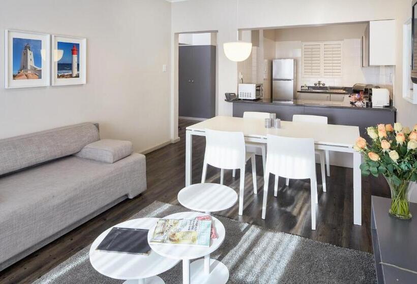 شقة غرفة واحدة, First Group Riviera Suites