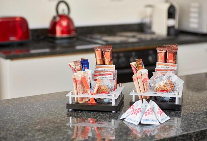 شقة 3 غرف مطلة على البحر, First Group Riviera Suites