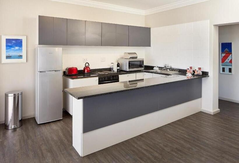 شقة 3 غرف مطلة على البحر, First Group Riviera Suites