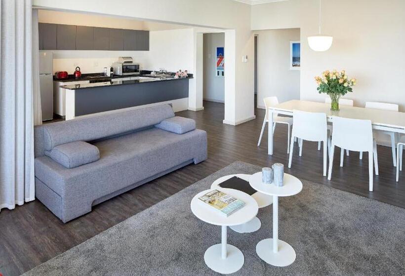 آپارتمان 3 خوابه با چشم‌انداز دریا, First Group Riviera Suites