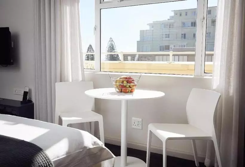 オーシャンビューデラックスステューディオ, First Group Riviera Suites