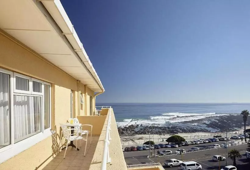 オーシャンビューデラックスステューディオ, First Group Riviera Suites