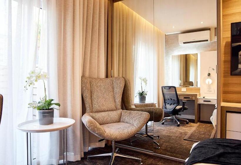 اتاق استاندارد با تراس, First Group Riviera Suites