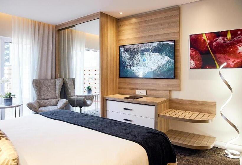 غرفة قياسية مزوَّدة بتراس, First Group Riviera Suites