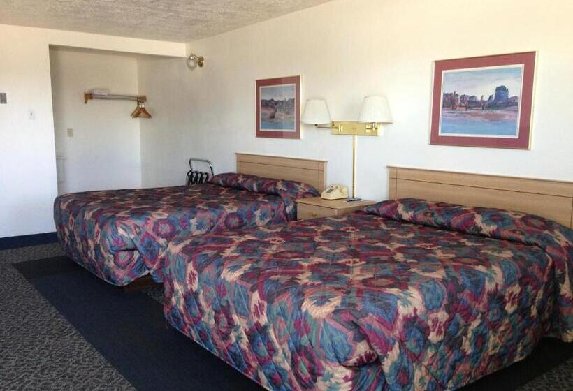 스탠다드 룸, The Golden Spur