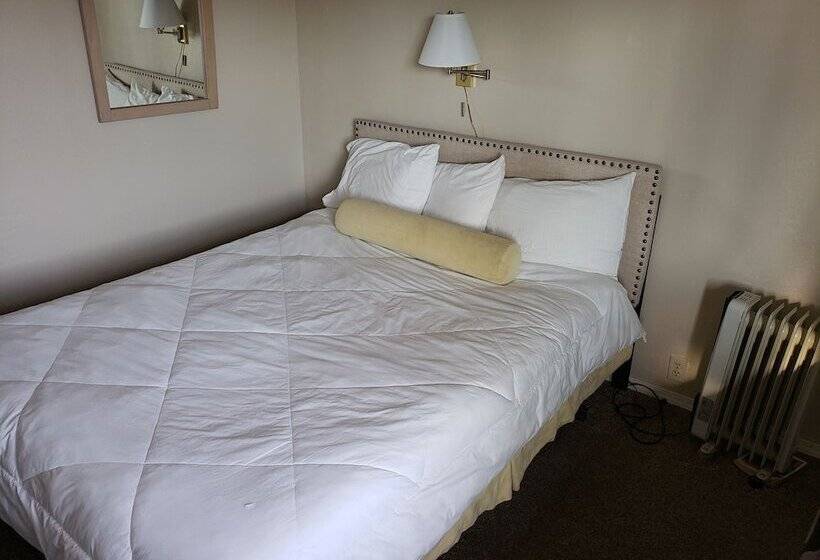 Номер Стандарт, The Golden Spur