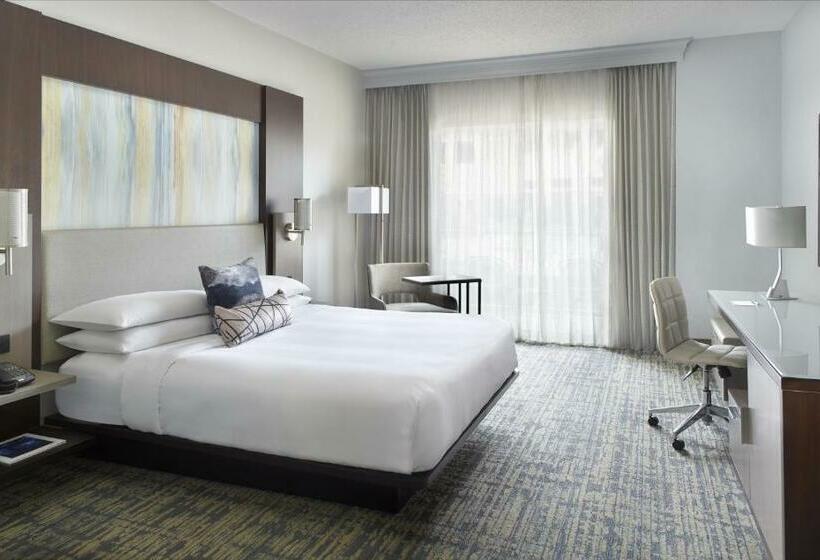 غرفة قياسية سرير كينج, Atlanta Evergreen Lakeside Resort