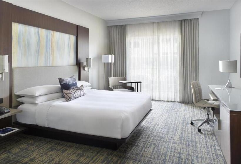 Номер Стандарт Кровать Кинг Адаптированный для Инвалидов, Atlanta Evergreen Lakeside Resort
