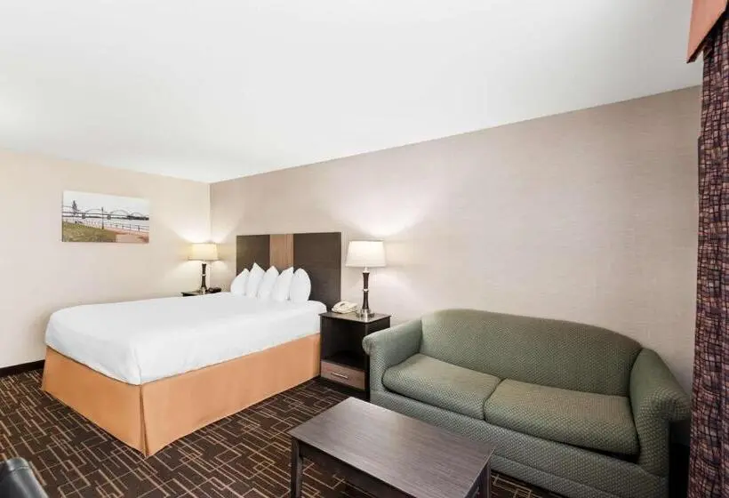 キングサイズベッドのデラックスルーム, Best Western Airport Inn