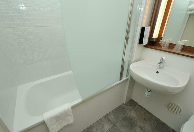 スタンダードトリプルルーム, Campanile Nice Aéroport