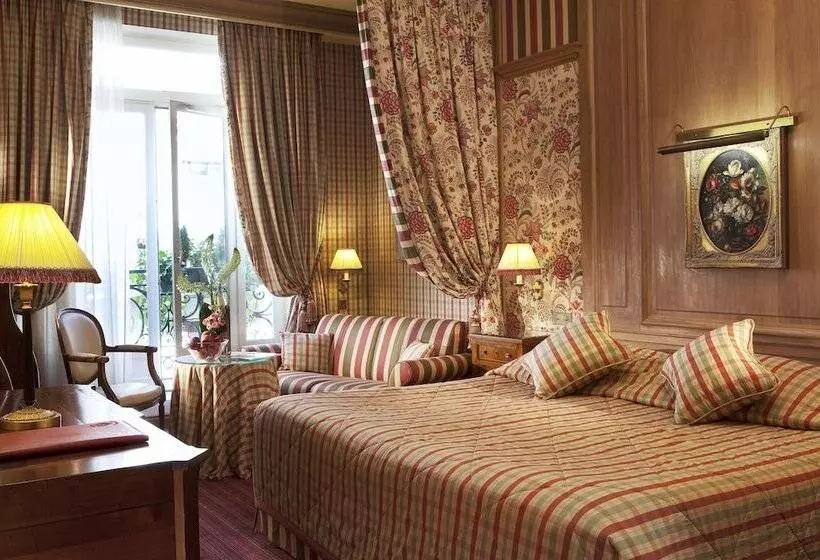 Chambre Deluxe, Chambiges Elysees