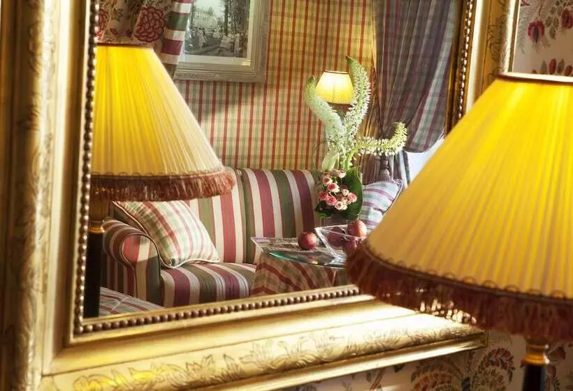 Chambre Deluxe, Chambiges Elysees