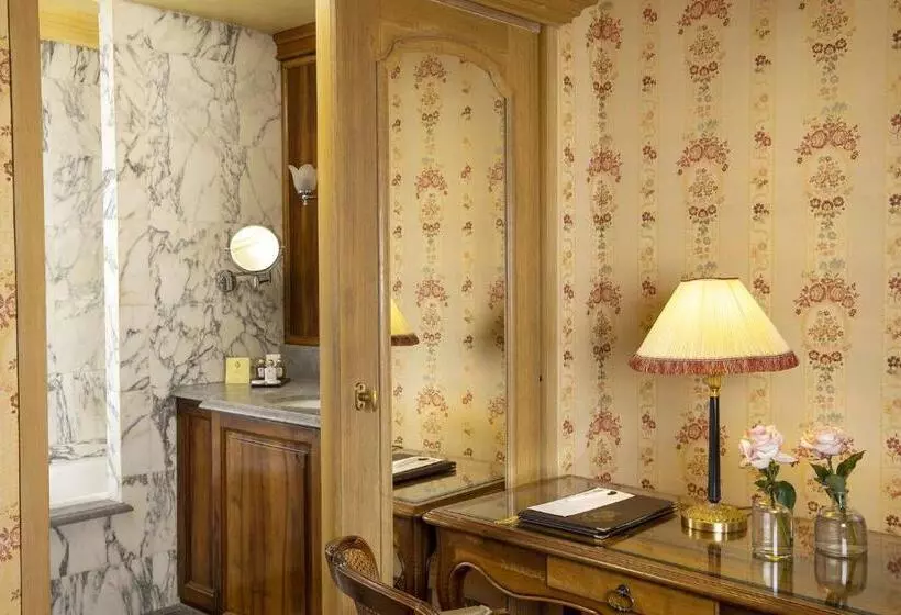 Chambre Standard, Chambiges Elysees